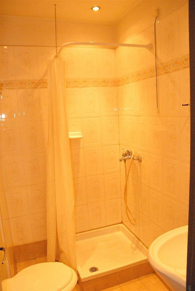 Vienna Hotel Ateny Zewnętrze zdjęcie